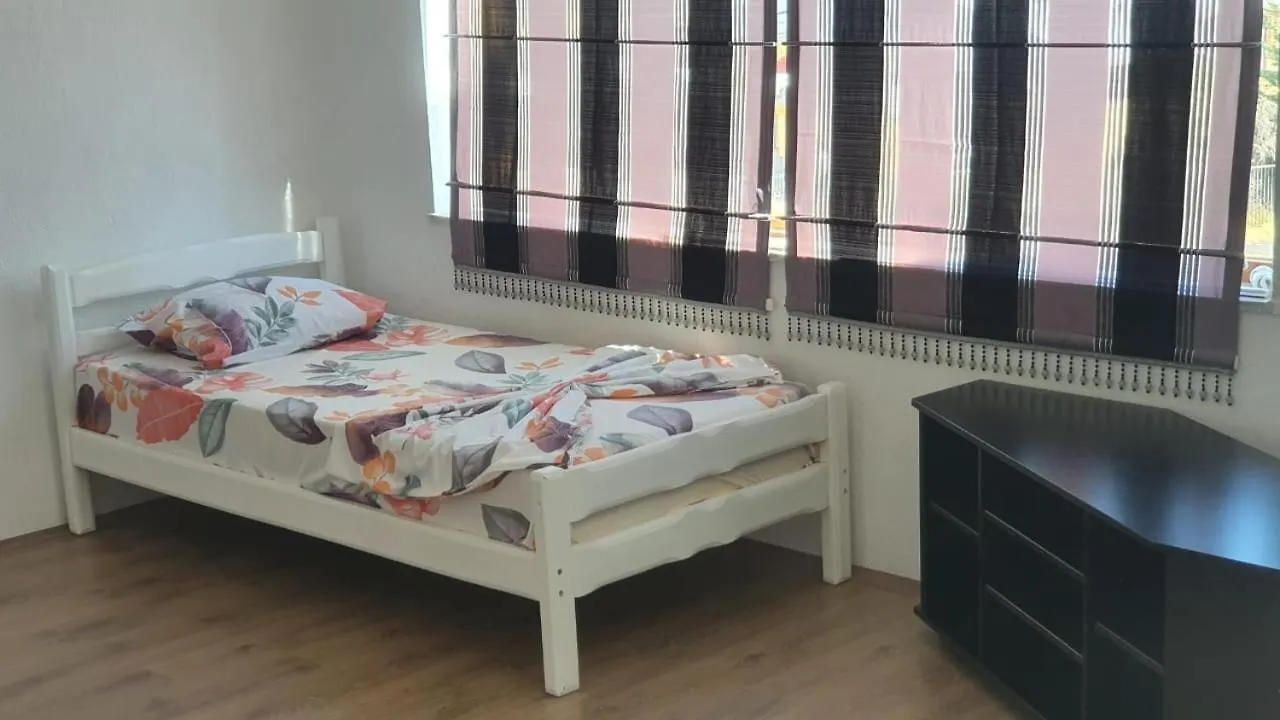 Vendégház Arbi Home